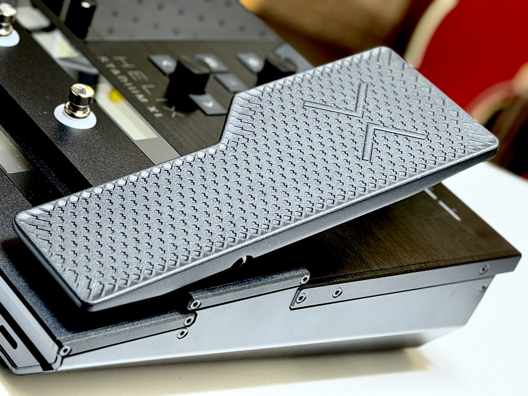 LINE 6 Helix Stadium XL:ペダルのディテール