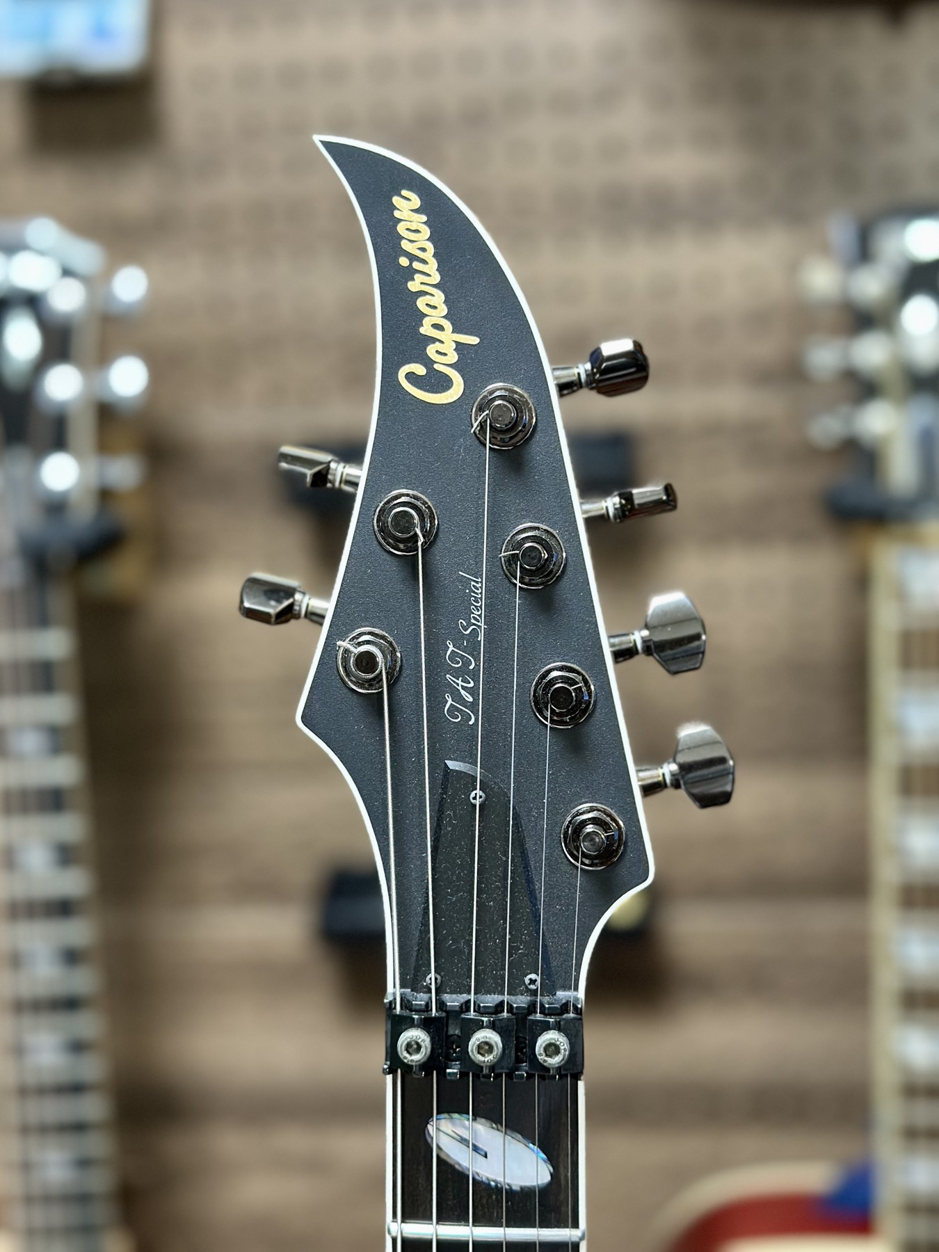 Caparison TAT Specialのヘッド